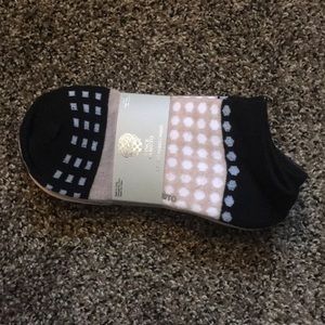 Vince Camuto Socks